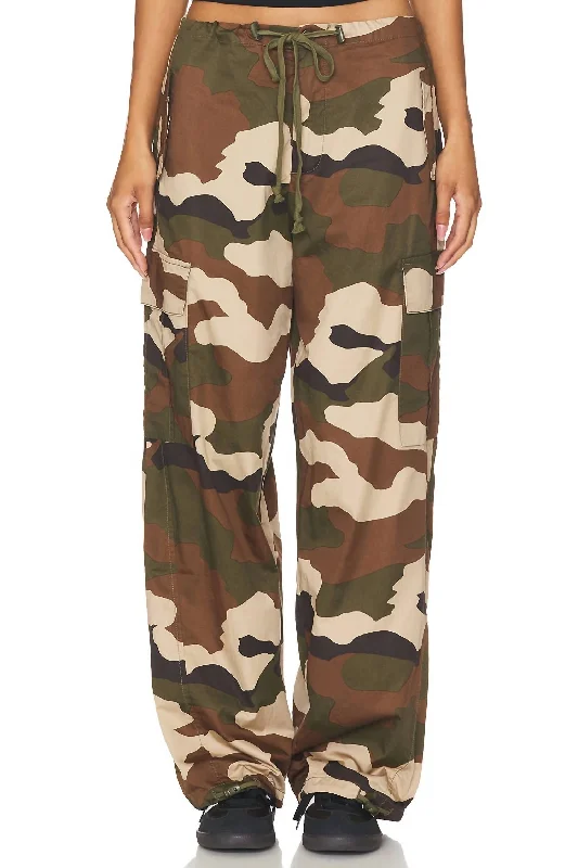 Parachute Pant In Fatigue Green Camo